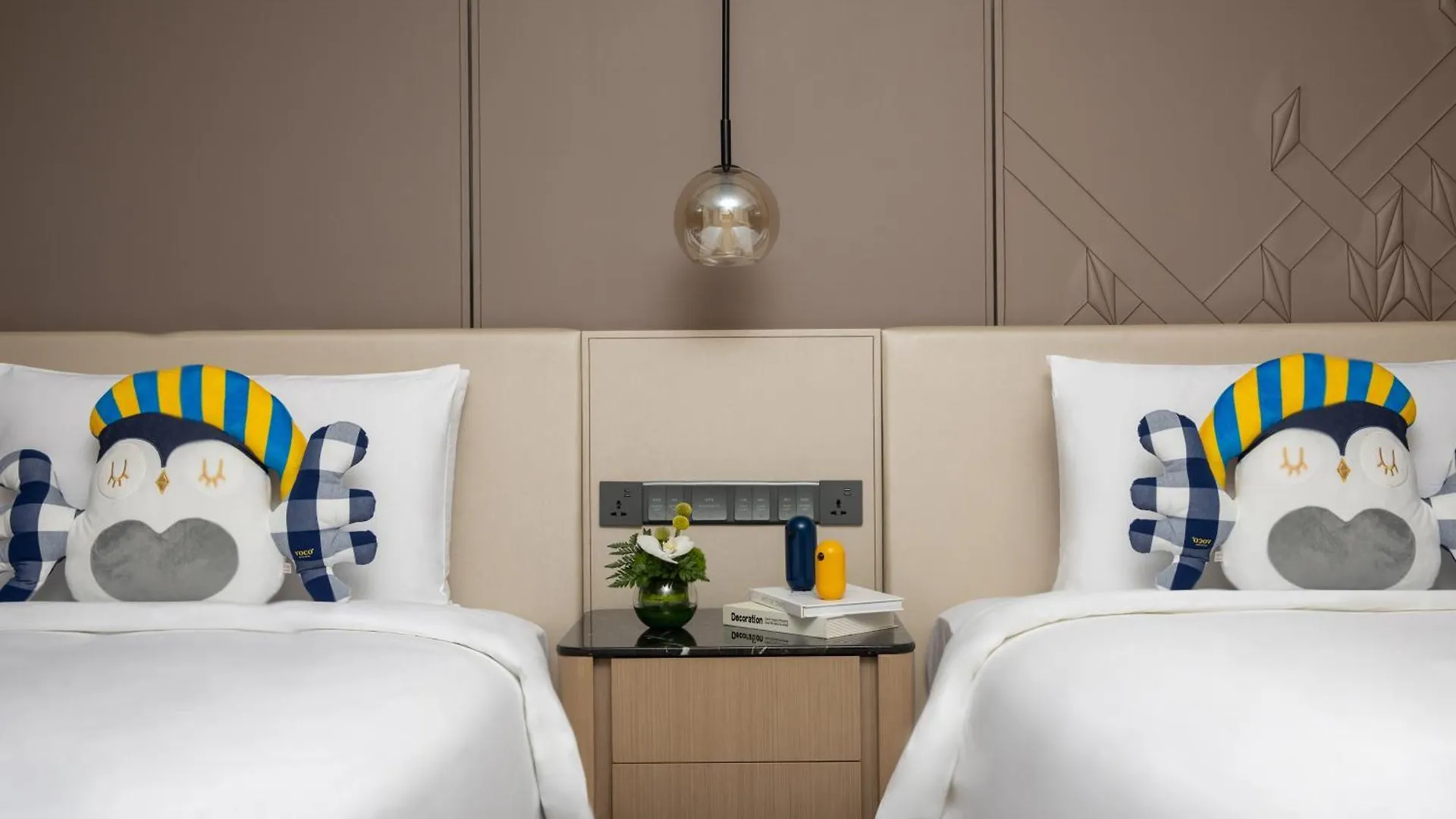 Hotel Voco Shanghai Hongqiao Hub By Ihg - 20 Mins Drive To Shanghai Hongqiao Int'L Airport And Necc Jiading