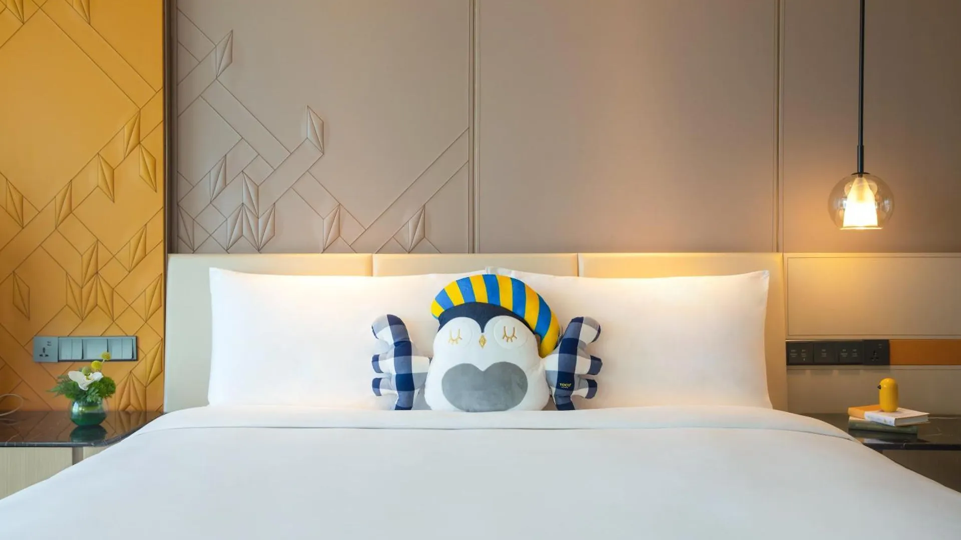 Voco Shanghai Hongqiao Hub By Ihg - 20 Mins Drive To Shanghai Hongqiao Int'L Airport And Necc Jiading